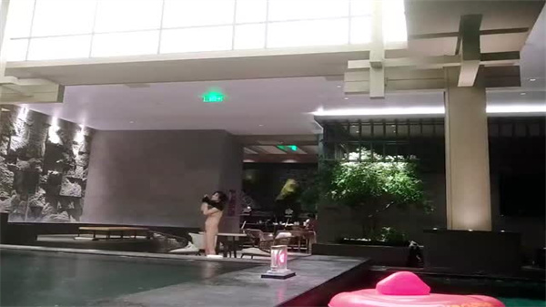 国内洗浴会所偷拍第15期:隐秘激情湿身诱惑实录