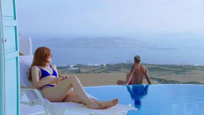 佳莉莎独自旅行寂寞难耐,野外艳遇壮汉激情内射